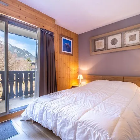 Beautiful 50m With 2 Balconies And Mountain View 公寓 *
